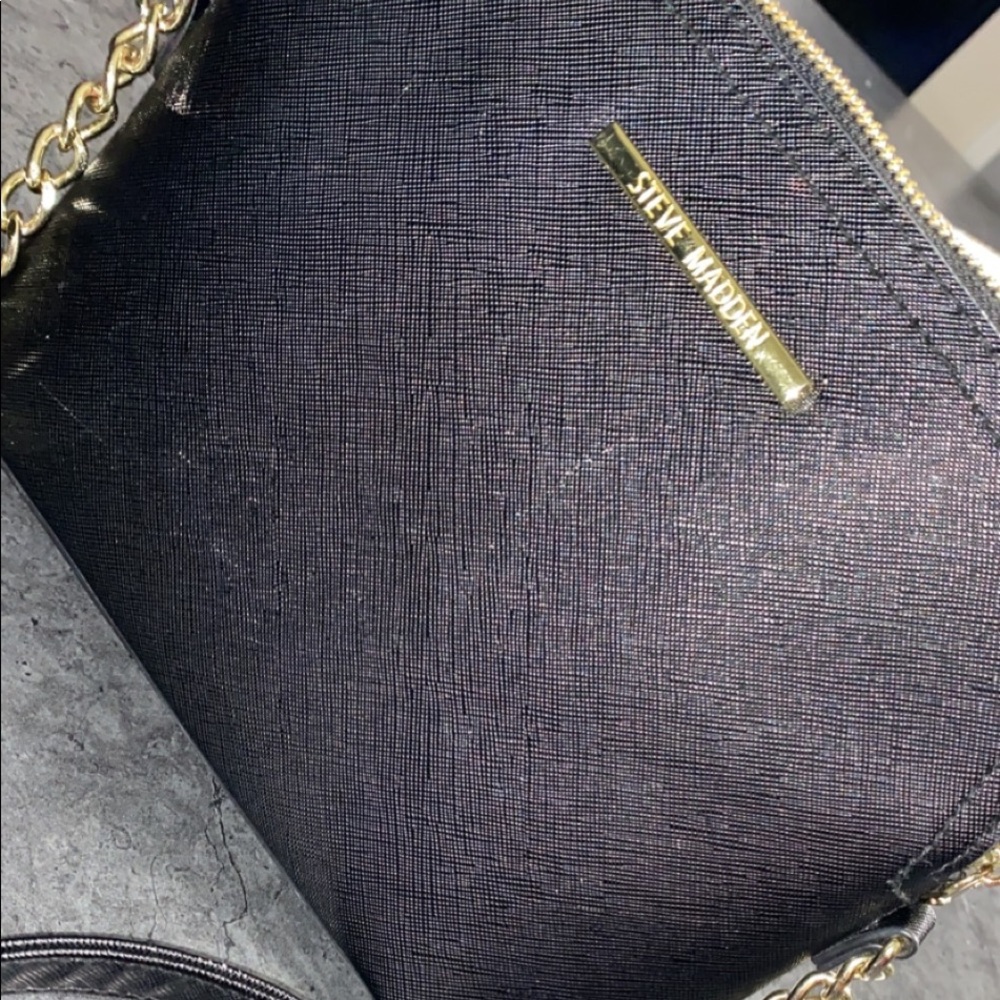 Black Steve Madden purse